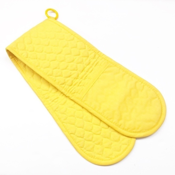 Yellow double sided oven mitt - Picture 1 of 3
